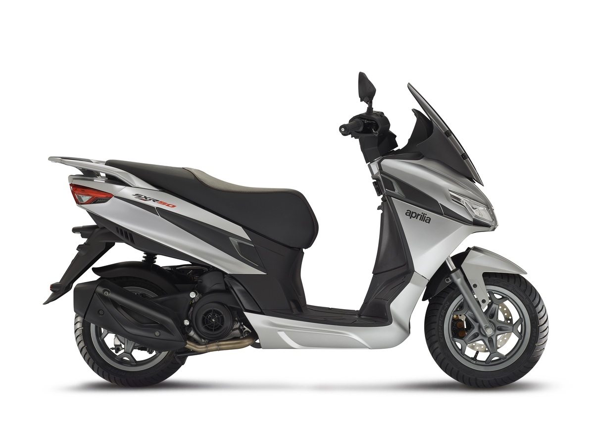 aprilia sxr 50 bijeli